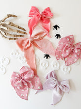 Load image into Gallery viewer, FALL VELVET BOWS • (large or small)