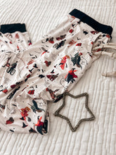 Load image into Gallery viewer, PUT A SPELL ON YOU • women&#39;s jogger style pjs