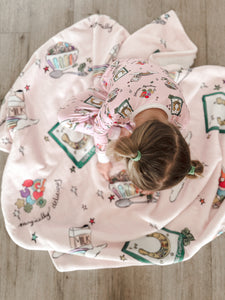 MY LUCKY CHARM • sherpa throw blanket FLASH