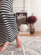 Load image into Gallery viewer, COME, WE FLY • women&#39;s pullover (peachy pumpkin)