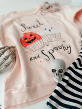 Load image into Gallery viewer, SWEET N SPOOKY Cupcakes• kids pullover (peach)