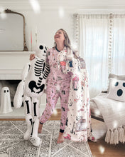 Load image into Gallery viewer, HOCUS POCUS • women&#39;s jogger style pjs