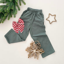 Load image into Gallery viewer, FLOWY pant • kids (PINE GREEN)