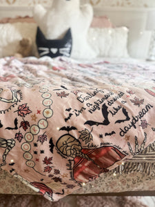 TAYLOWEEN • sherpa blanket