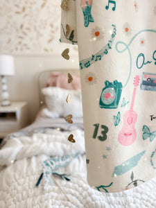 DEBUT • sherpa throw blanket