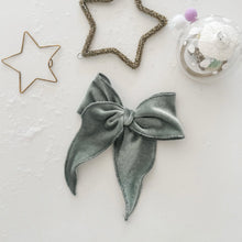 Load image into Gallery viewer, HOLIDAY VELVET BOWS•  by Shay &amp; Dash