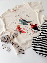 Load image into Gallery viewer, COME, WE FLY • women’s heavyweight boxy tee
