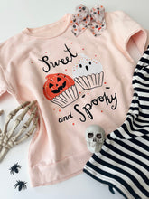 Load image into Gallery viewer, SWEET N SPOOKY Cupcakes• kids pullover (peach)
