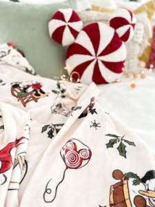 VINTAGE CHRISTMAS MOUSE + FRIENDS • throw blanket