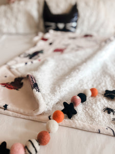 AMUCK, AMUCK, AMUCK • sherpa throw blanket