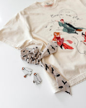 Load image into Gallery viewer, COME, WE FLY • women’s heavyweight boxy tee