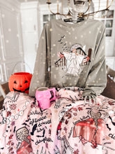Load image into Gallery viewer, GHOSTLY SCENE • pullover (women + kids)