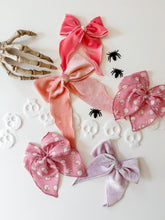 Load image into Gallery viewer, FALL VELVET BOWS • (large or small)
