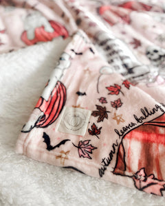 TAYLOWEEN • sherpa blanket