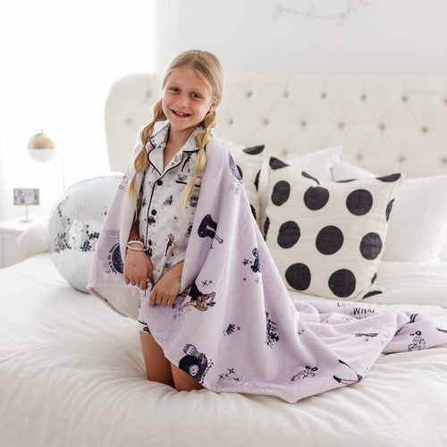 REPUTATION • sherpa throw blanket (EXTRAS ADDED)
