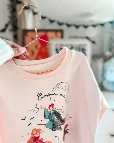 COME, WE FLY • women's pullover (peachy pumpkin)