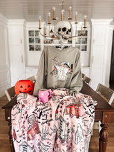 Load image into Gallery viewer, GHOSTLY SCENE • pullover (women + kids)