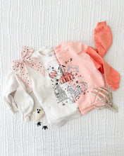 Load image into Gallery viewer, SPOOKY SWIFTIE • tee (women + kids)