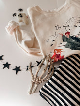 Load image into Gallery viewer, COME, WE FLY • women&#39;s pullover (Hallo-cream) restock coming