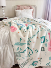 Load image into Gallery viewer, DEBUT • sherpa throw blanket