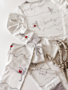 TRICK OR TREAT MUMMIES • sherpa blanket