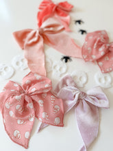 Load image into Gallery viewer, FALL VELVET BOWS • (large or small)