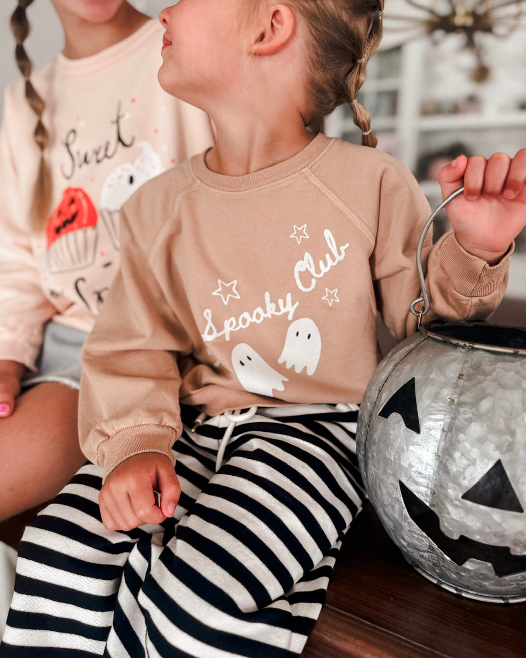 THE SPOOKY CLUB • kids raglan pullover (caramel apple)