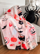 Load image into Gallery viewer, HALLOWEEN NIGHT • sherpa throw blanket