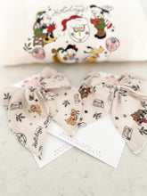 Load image into Gallery viewer, VINTAGE CHRISTMAS MOUSE + FRIENDS • bow